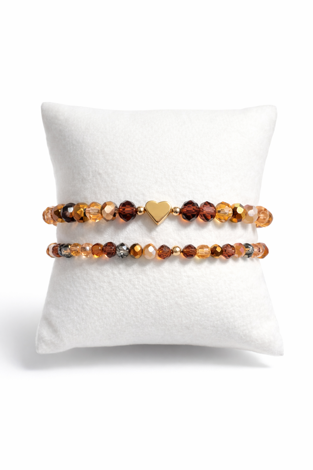 Bracelet set with heart and gold details