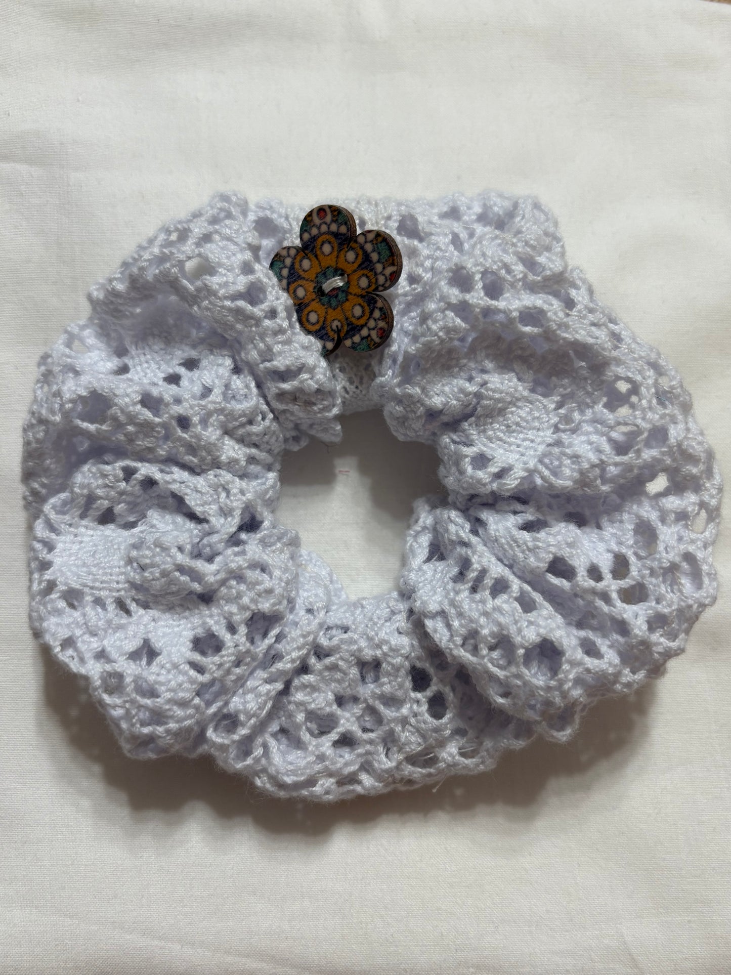 Scrunchie Handgefertigt aus Spitze 100 % Baumwolle