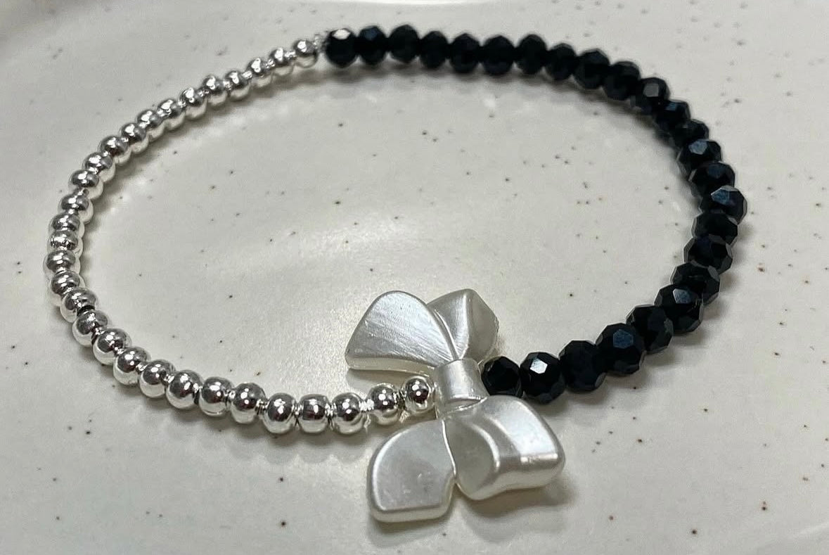 Armband schwarz, silber mit Schleife
