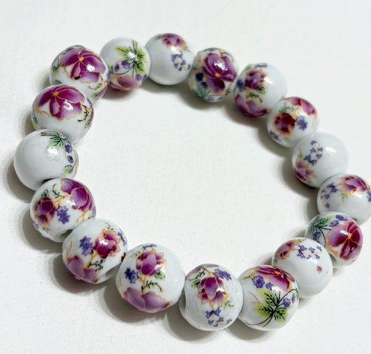 Armband mit romantischen Perlen