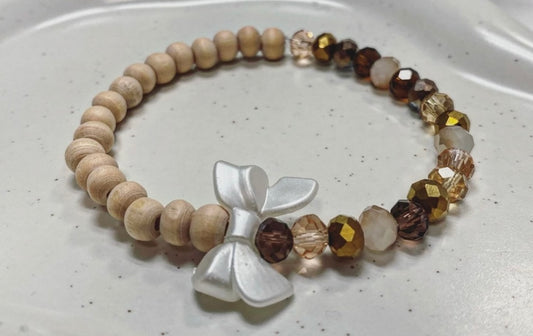 Armband mit Schleife und Holzperlen