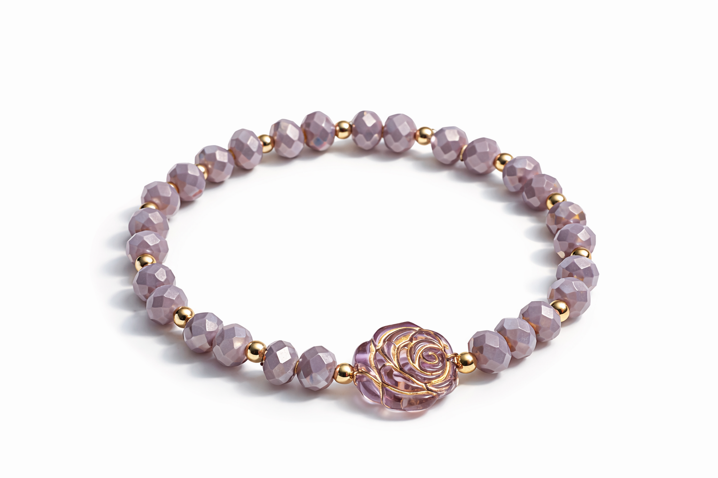Armband fliederfarben mit Rose und goldene Details