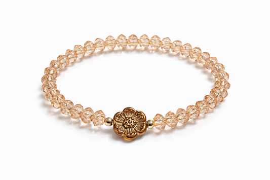 Bracelet with flower and gold details