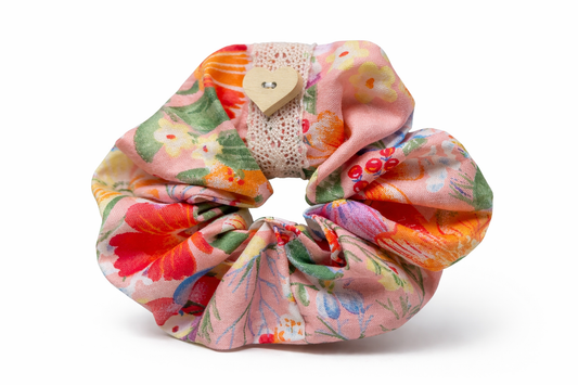 Scrunchie Handgefertigt aus 100 % Baumwolle aprikot mit Blumen