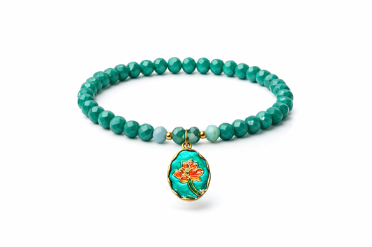 Armband grün mit Blumenanhänger