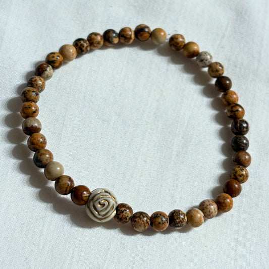 Armband aus Jaspis Perlen und kleiner Rosenperle