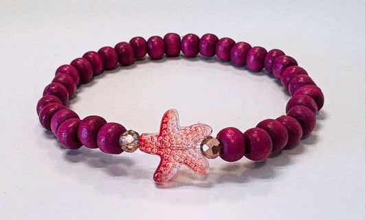 Armband in Beerenton mit Seestern-Charm