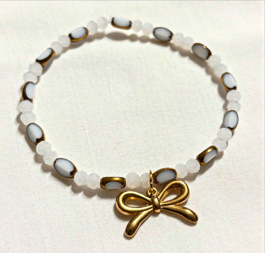 Armband Goldene Schleife & Perlenzauber