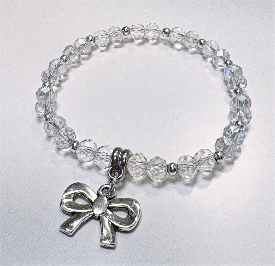 Armband mit Schleife