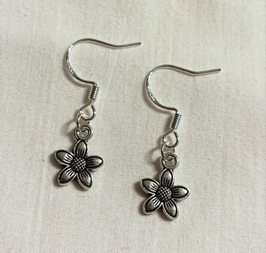 Ohrringe Blume mit 925er Silberhaken
